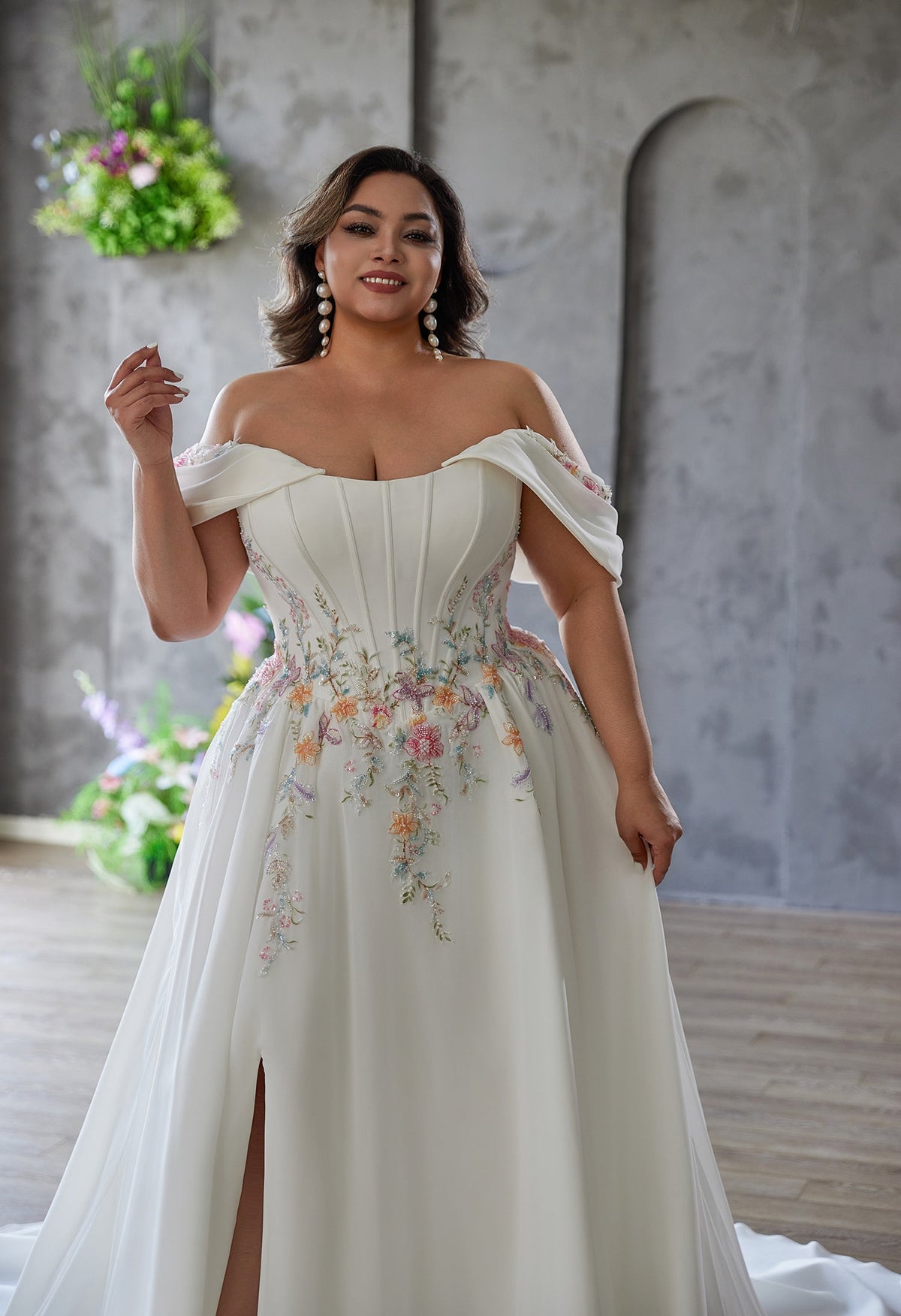 Farah AB HW3686 floral-waist slit wedding dress — view 4