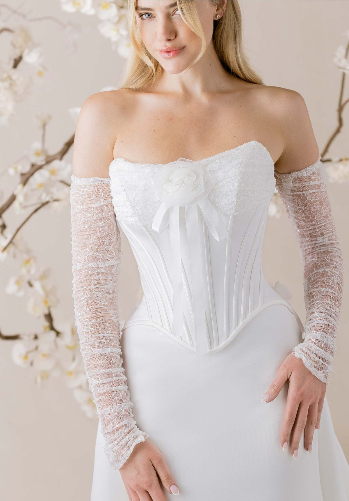 Fouetté Wedding Dress - Silhouette Dresses
