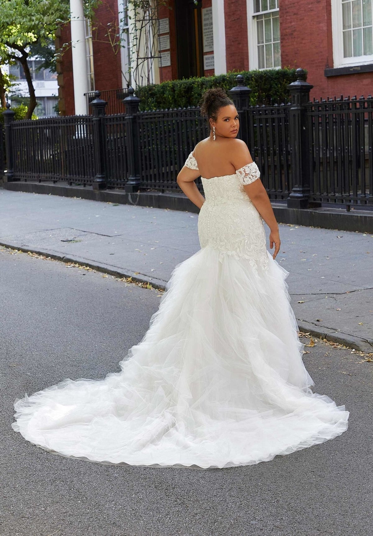 Hillary Wedding Dress - Silhouette Dresses
