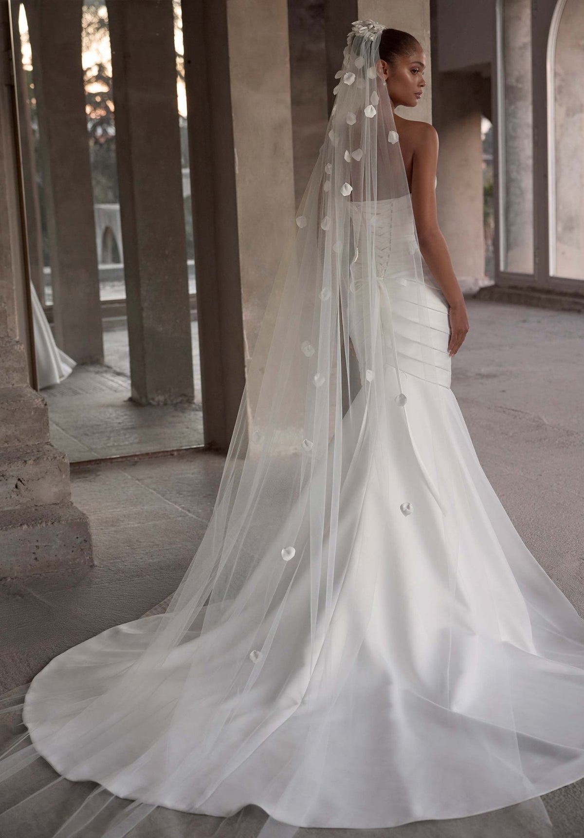 Iana Wedding Dress - Silhouette Dresses
