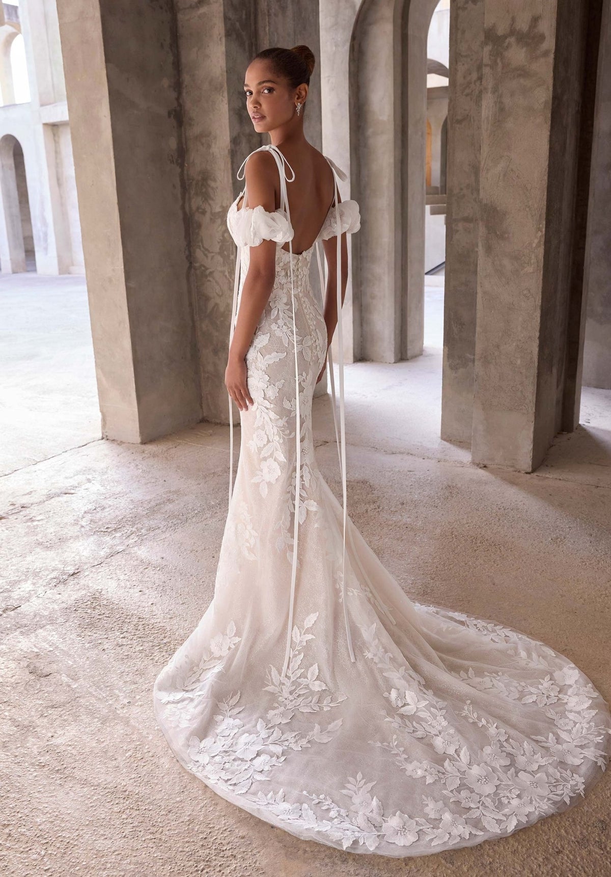 Io Wedding Dress - Silhouette Dresses