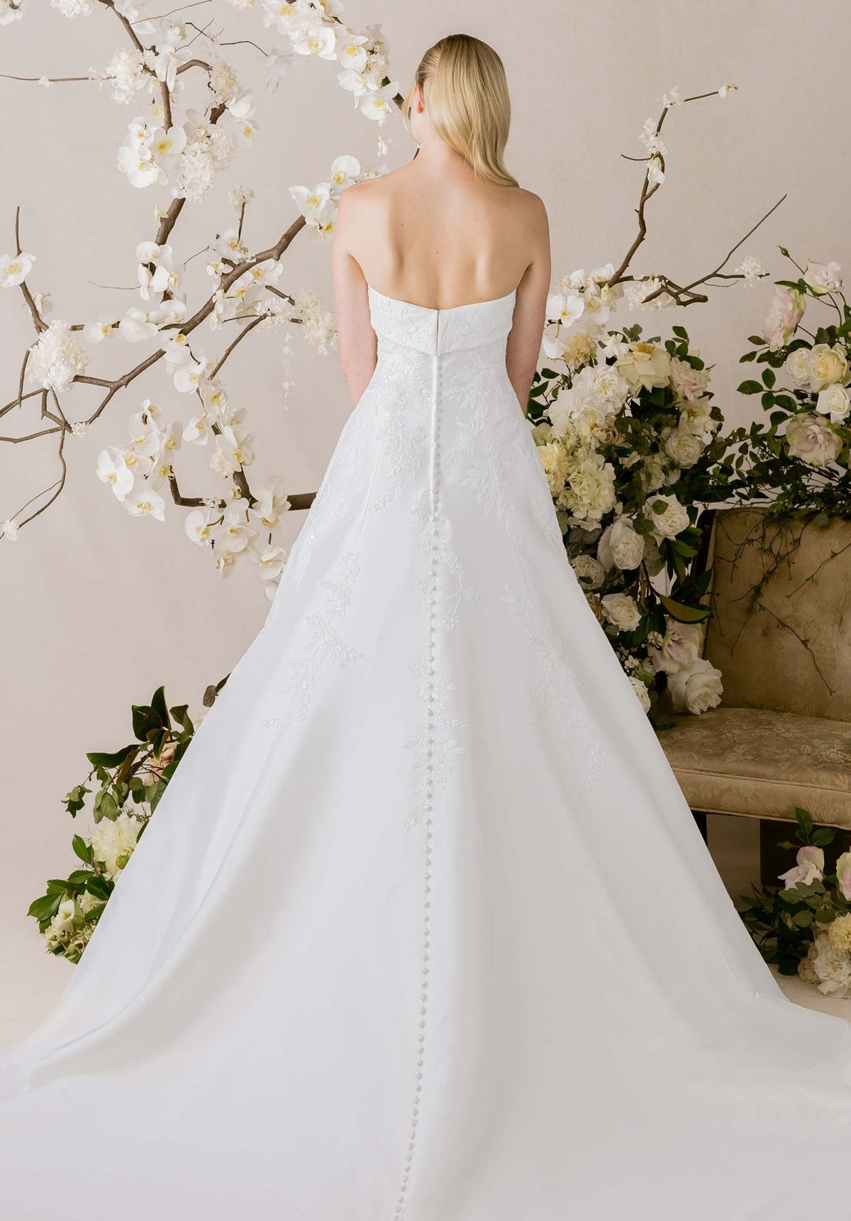 Isadora Wedding Dress - Silhouette Dresses