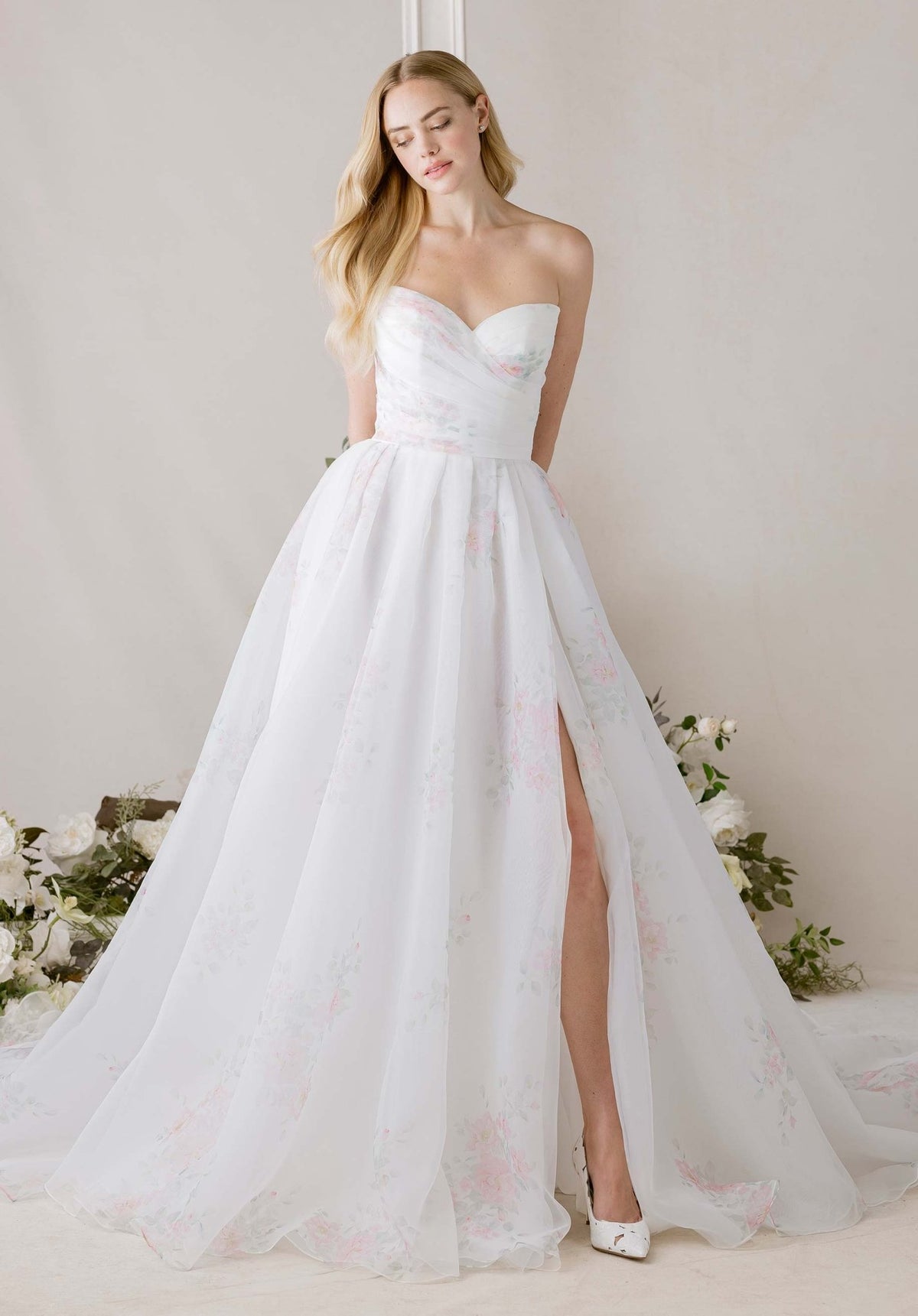 Jeté Wedding Dress - Silhouette Dresses