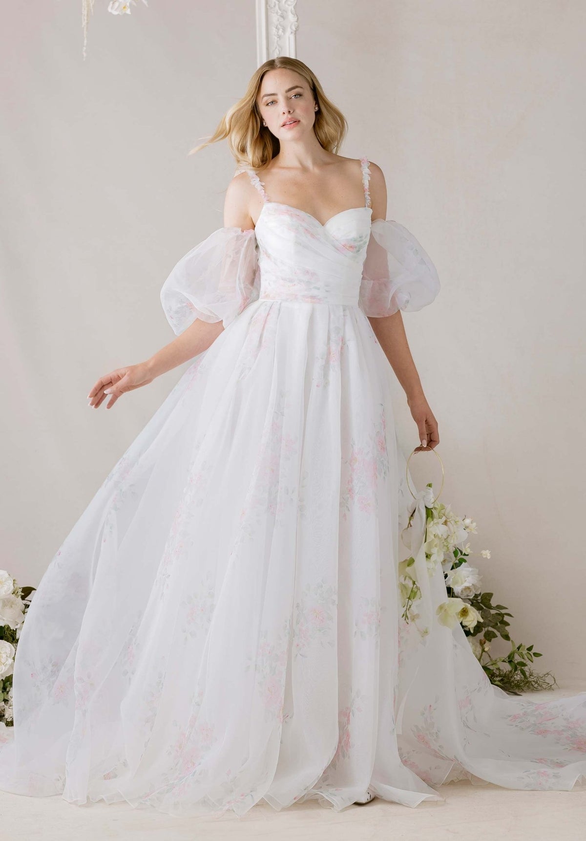 Jeté Wedding Dress - Silhouette Dresses