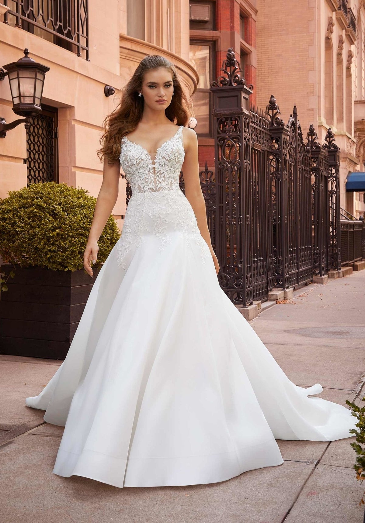 Julia Wedding Dress - Silhouette Dresses