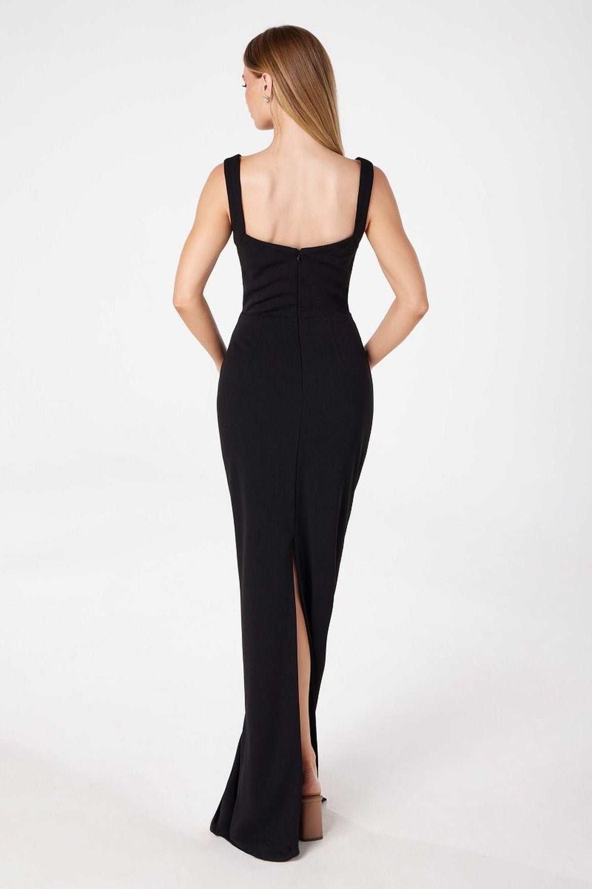 Ladivine T3000 - Crepe Sleeveless Sheath Long Dress