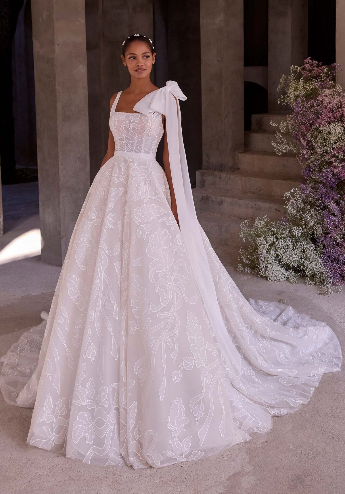 Leda Wedding Dress - Silhouette Dresses