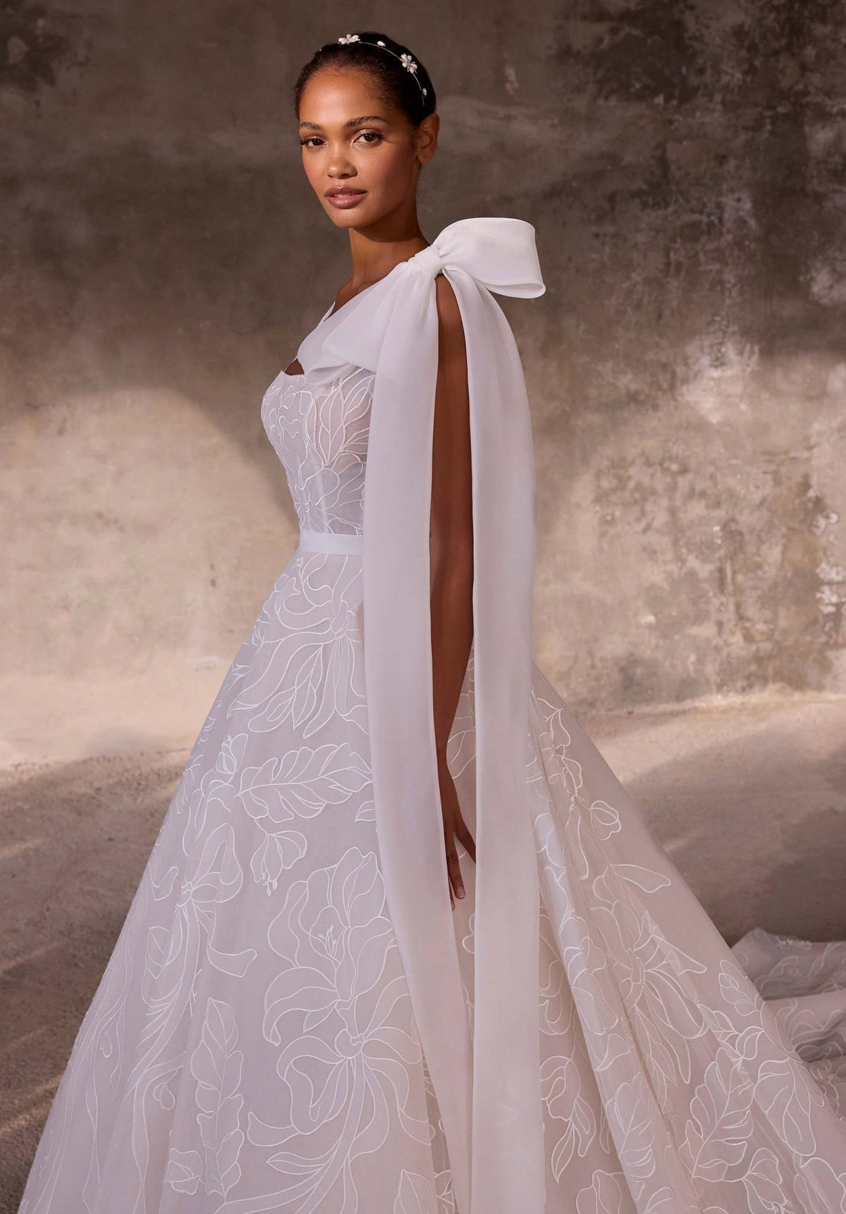 Leda Wedding Dress - Silhouette Dresses