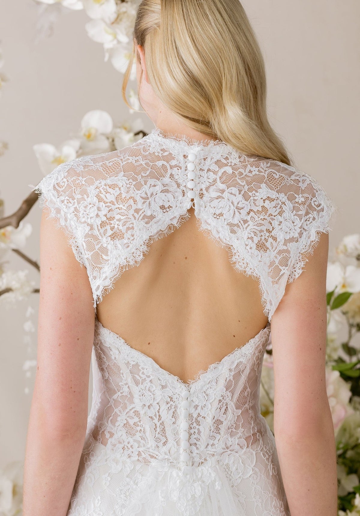 Lumière Wedding Dress - Silhouette Dresses