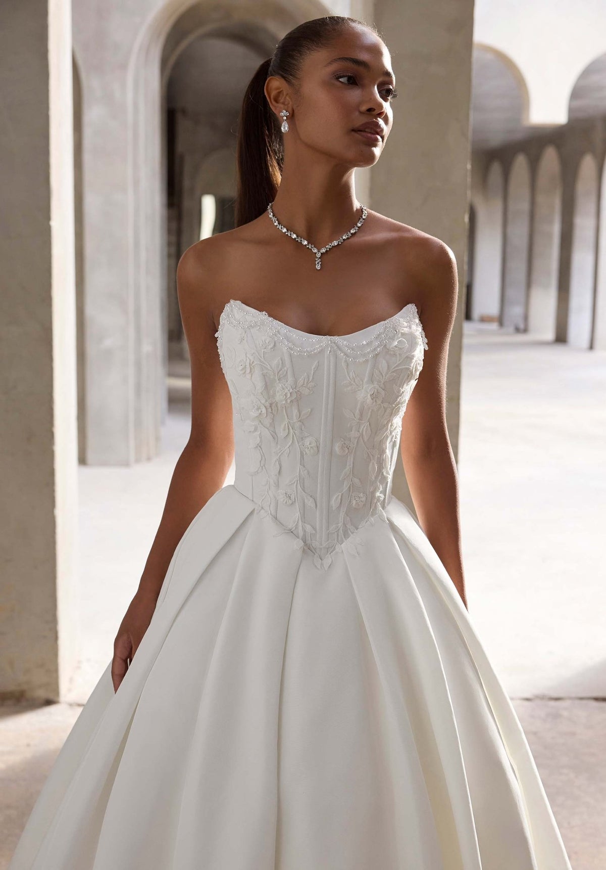Lyra Wedding Dress - Silhouette Dresses