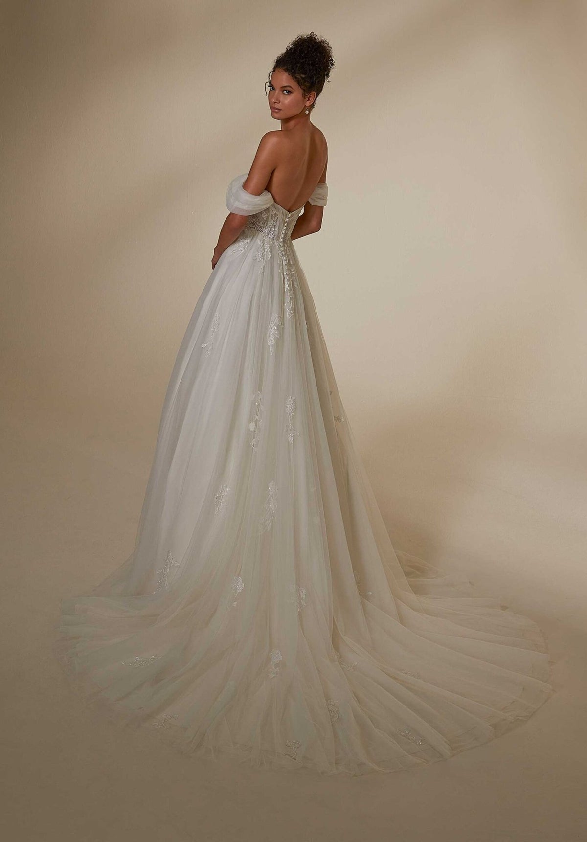 Marianne Wedding Dress - Silhouette Dresses