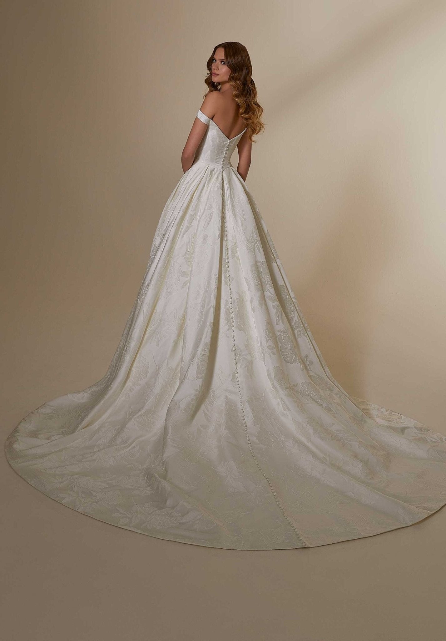 Marquesa Wedding Dress - Silhouette Dresses