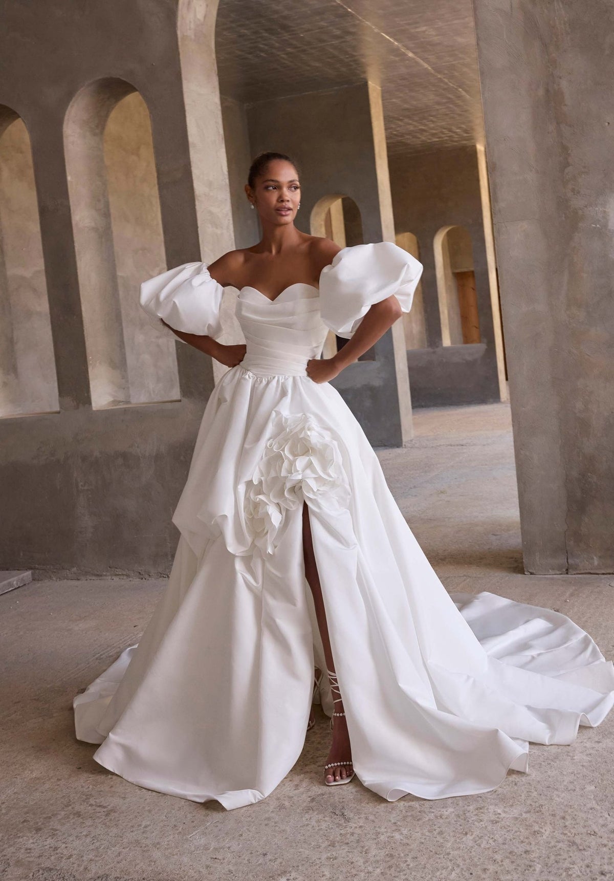 Nereida Wedding Dress - Silhouette Dresses