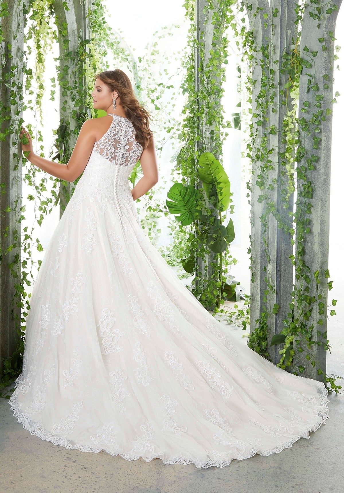 Perla Plus Size Wedding Dress - Silhouette Dresses