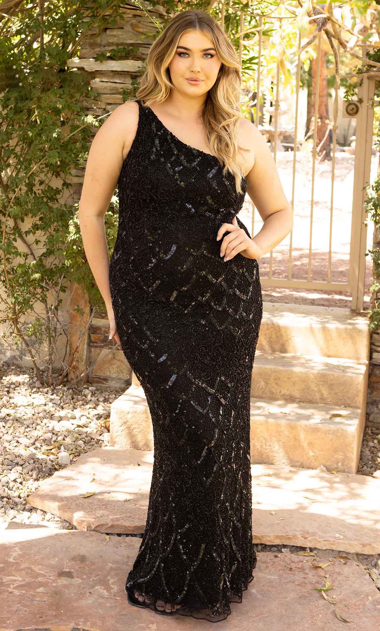 Primavera Couture 14002 - Scale-Like Sequined Evening Gown - detail view
