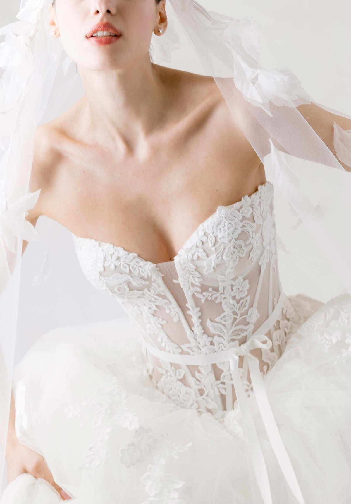 Relevé Wedding Dress - Silhouette Dresses