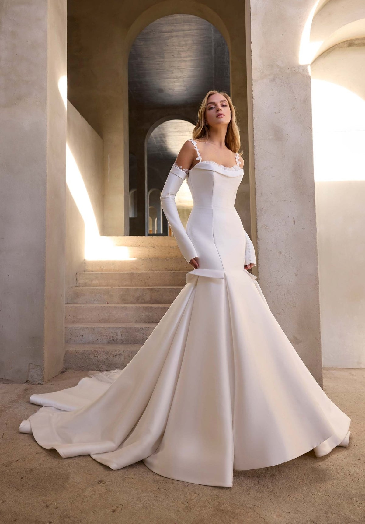 Renni Wedding Dress - Silhouette Dresses