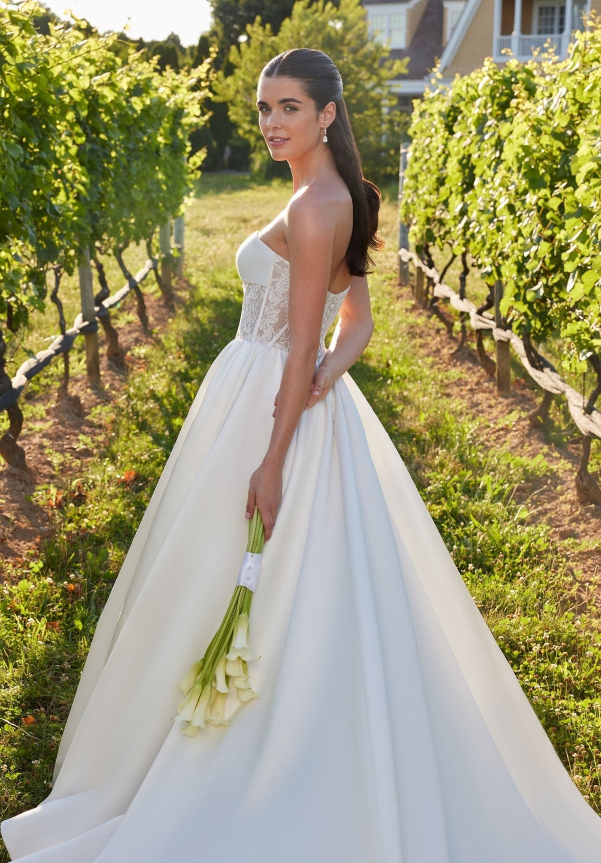 Sabrine Wedding Dress - Silhouette Dresses