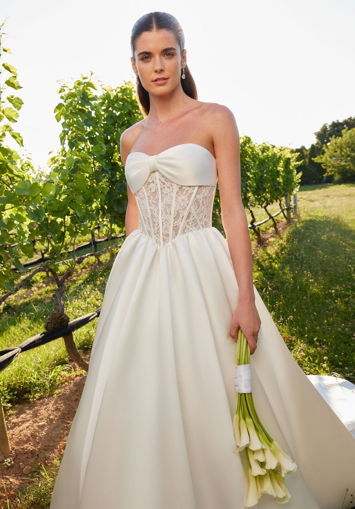 Sabrine Wedding Dress - Silhouette Dresses