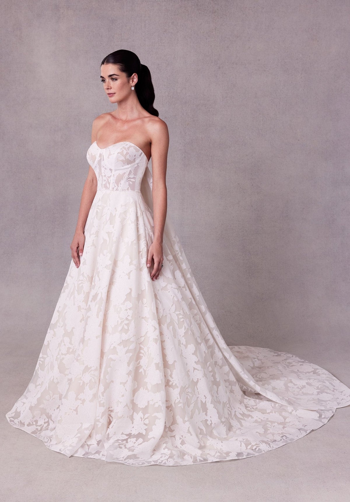 Saige Wedding Dress - Silhouette Dresses