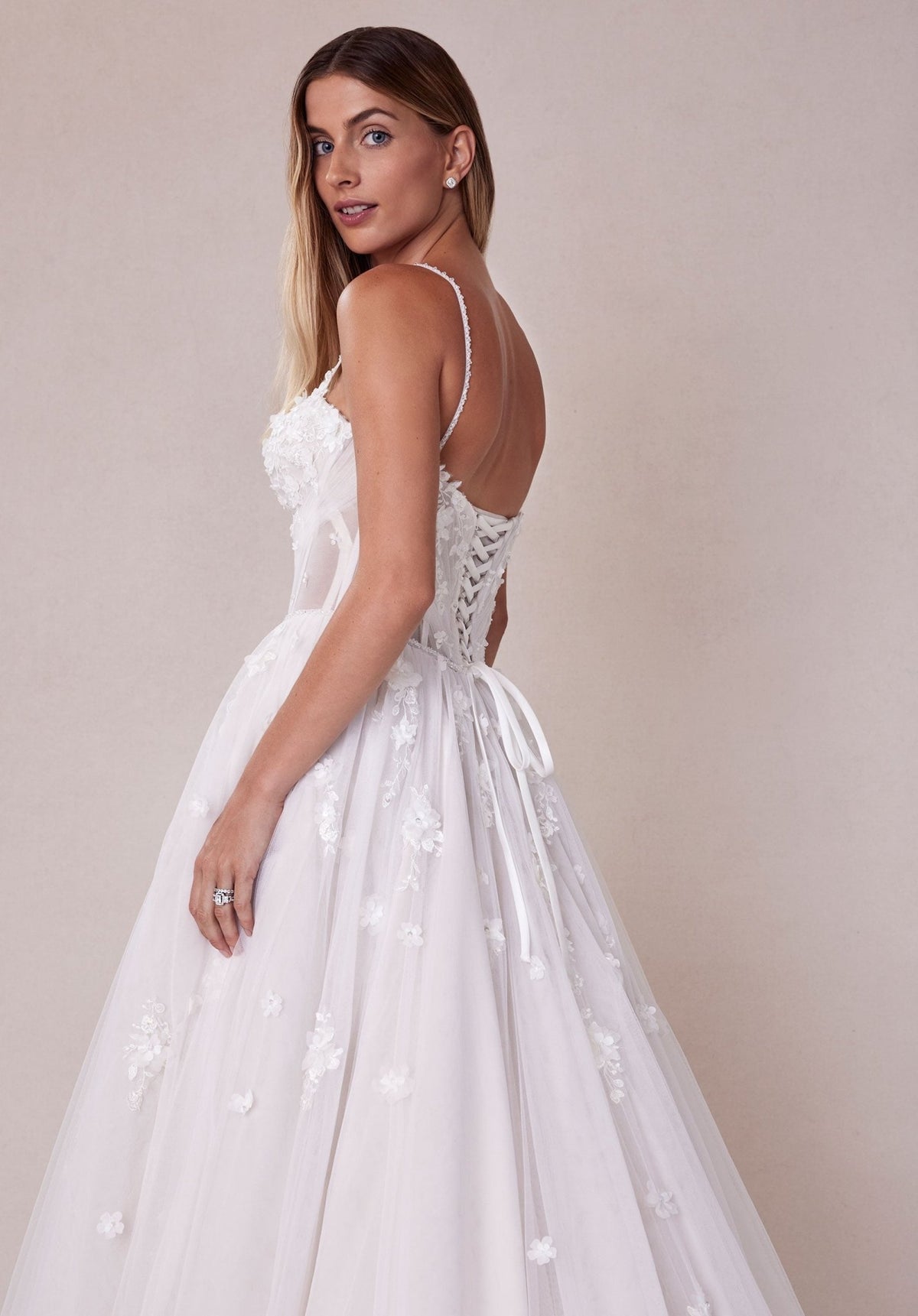 Samira Wedding Dress - Silhouette Dresses
