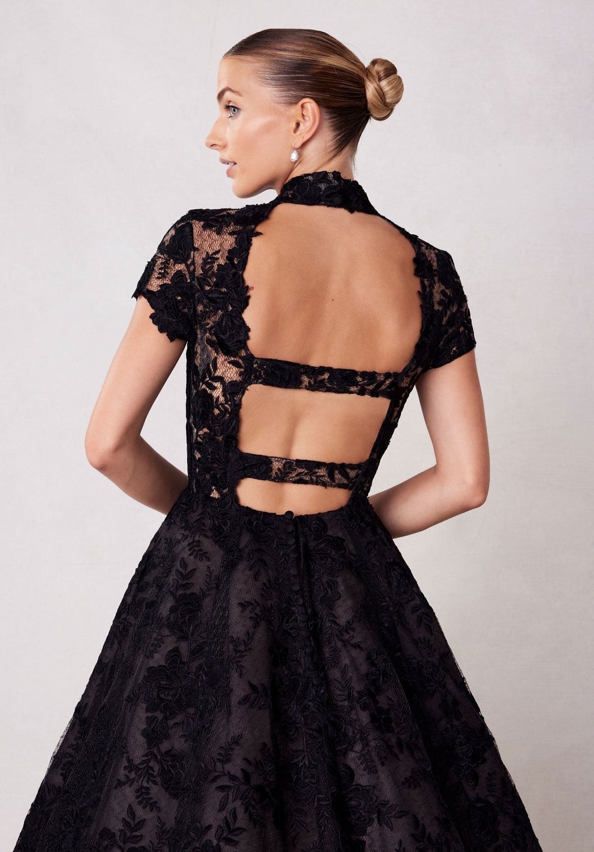 Sarah Wedding Dress - Silhouette Dresses