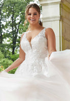 Sigourney Wedding Dress - Silhouette Dresses