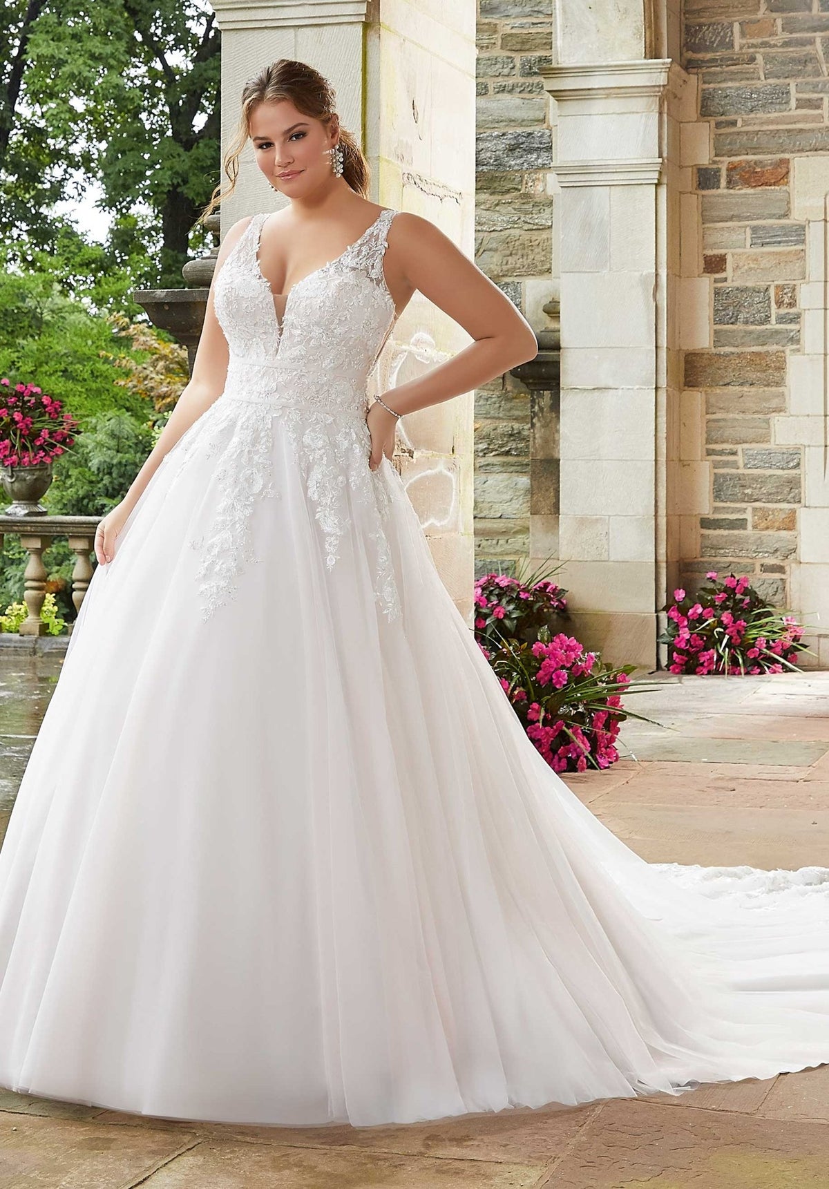 Sigourney Wedding Dress - Silhouette Dresses