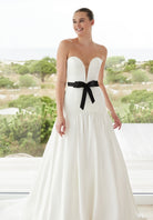 Simone Wedding Dress - Silhouette Dresses