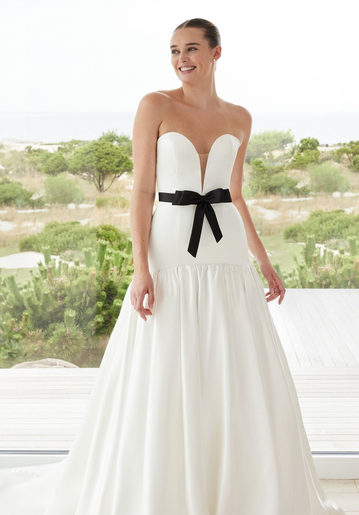 Simone Wedding Dress - Silhouette Dresses