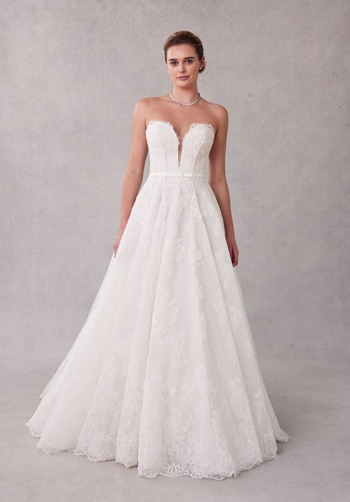 Sivan Wedding Dress - Silhouette Dresses