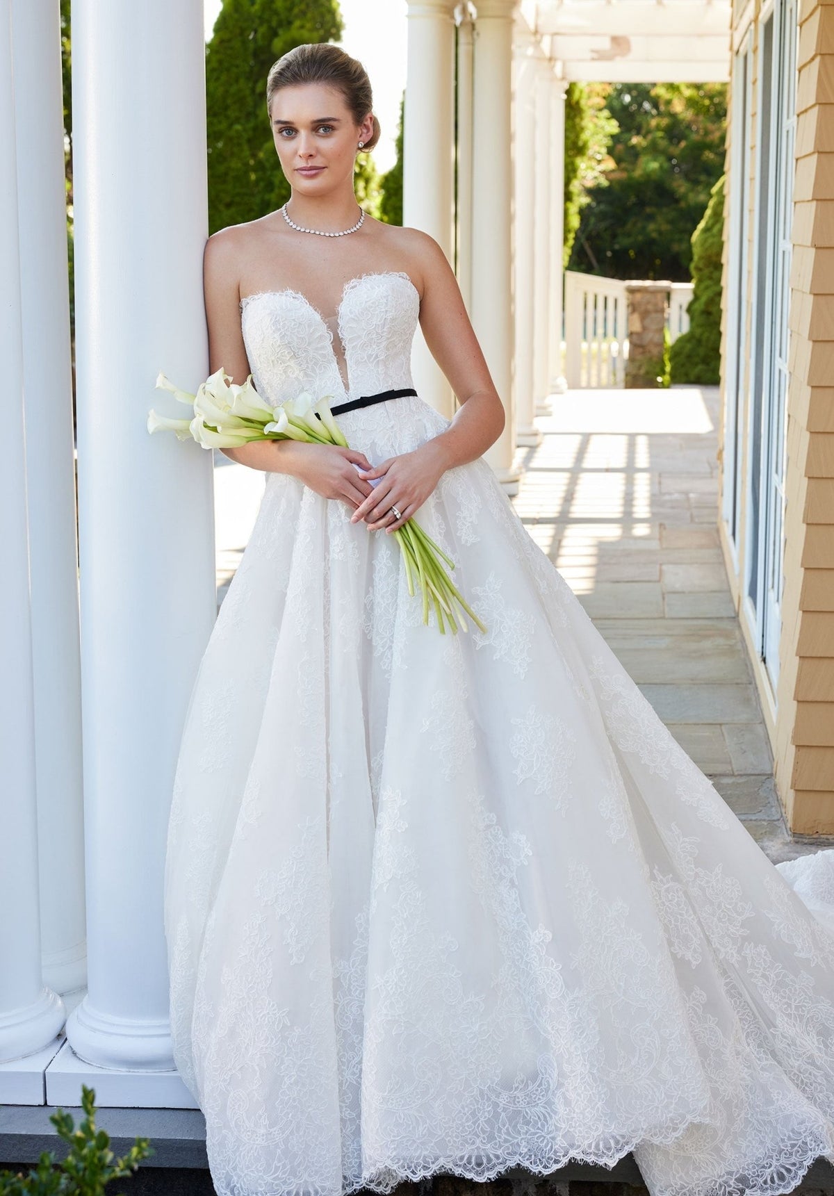Sivan Wedding Dress - Silhouette Dresses