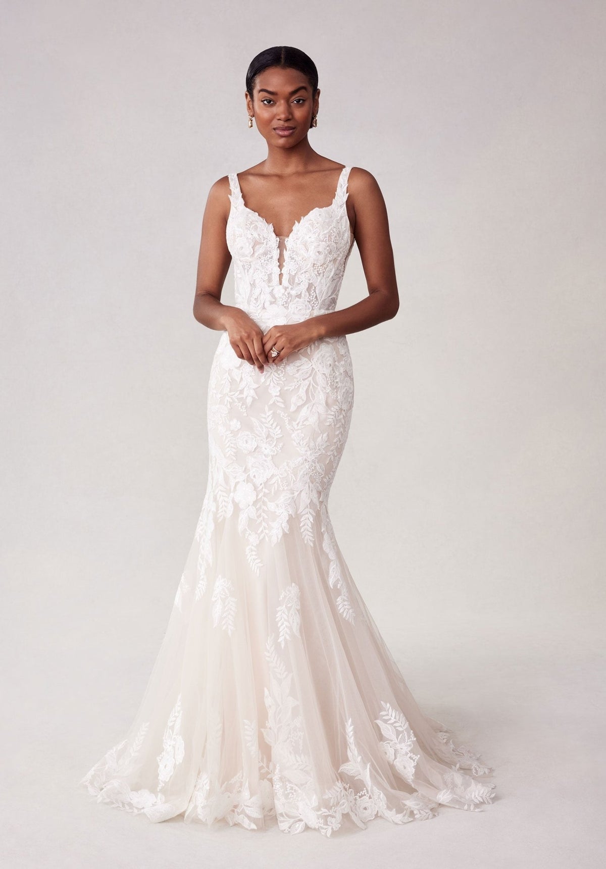 Sosie Wedding Dress - Silhouette Dresses