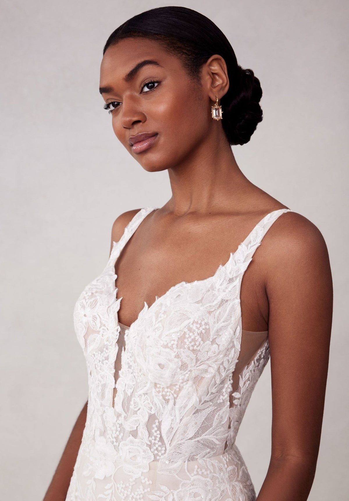 Sosie Wedding Dress - Silhouette Dresses