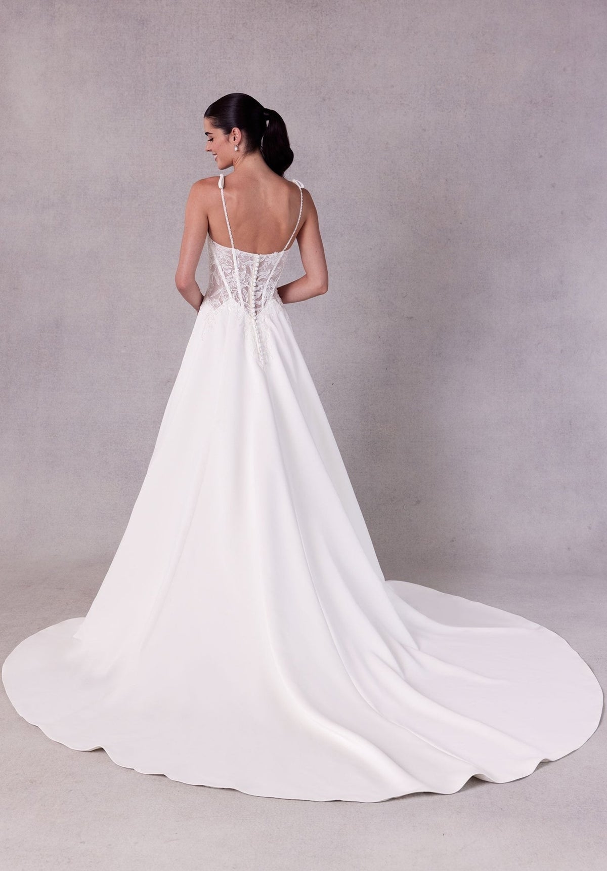 Stella Wedding Dress - Silhouette Dresses