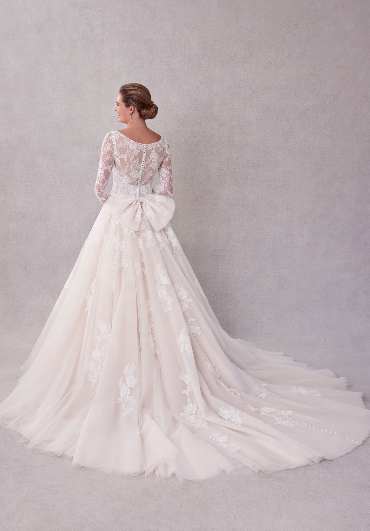 Stelle Wedding Dress - Silhouette Dresses