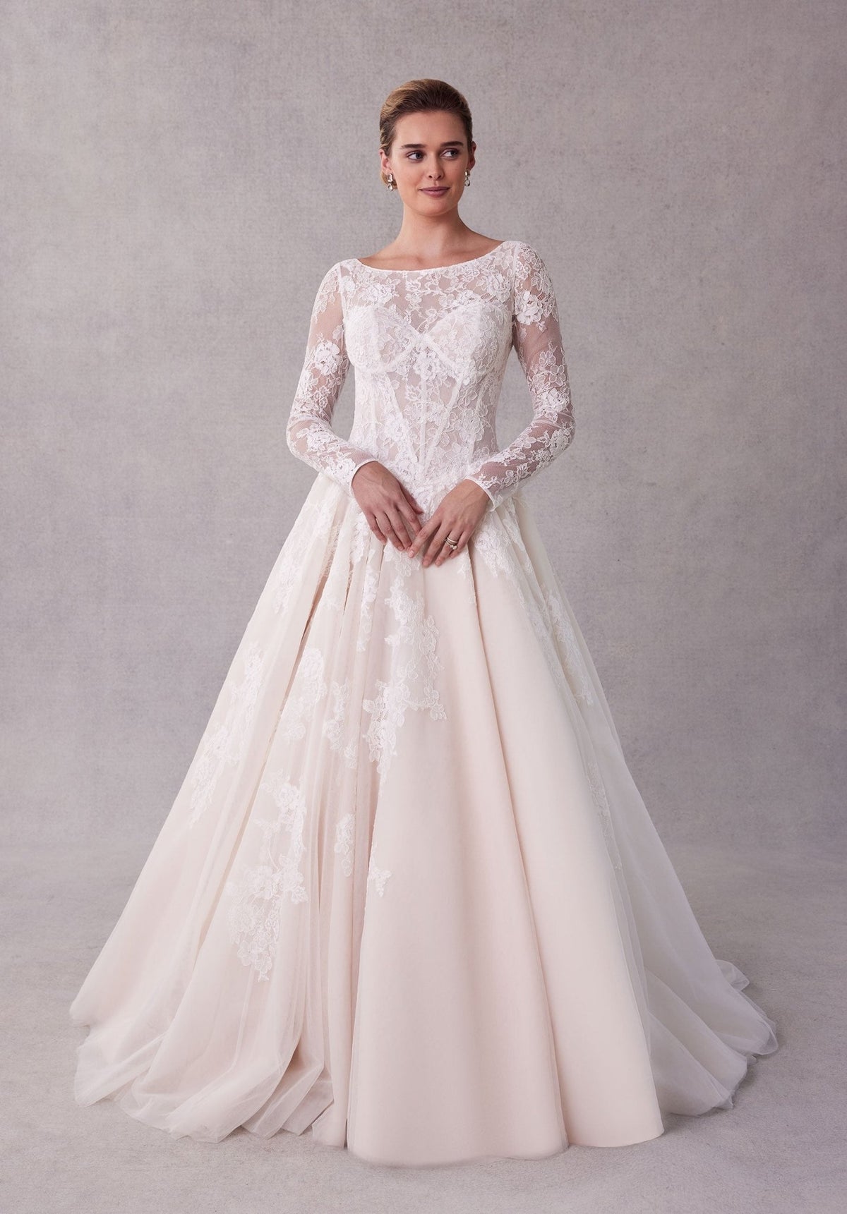 Stelle Wedding Dress - Silhouette Dresses