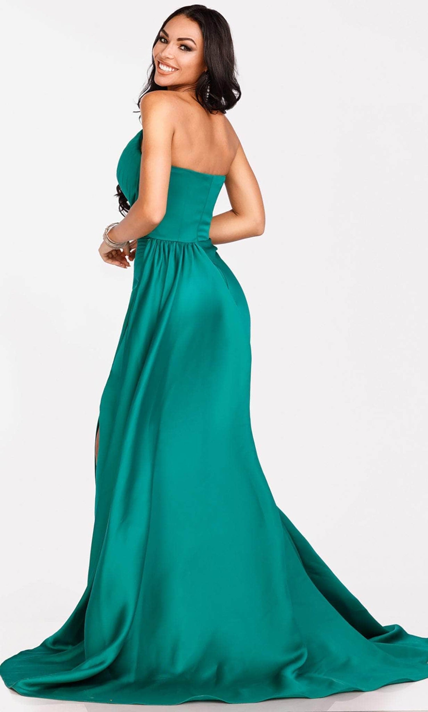 Terani Couture 231P0062 - Embellished Gown