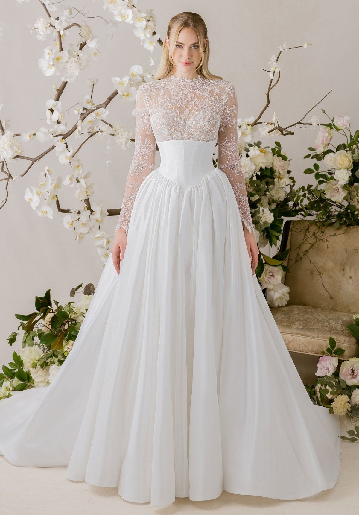 Vittoria Wedding Dress - Silhouette Dresses